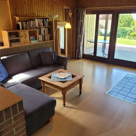 Rott Garden Retreat: Panoramic Views With Sauna & Fireplace * Extertal
